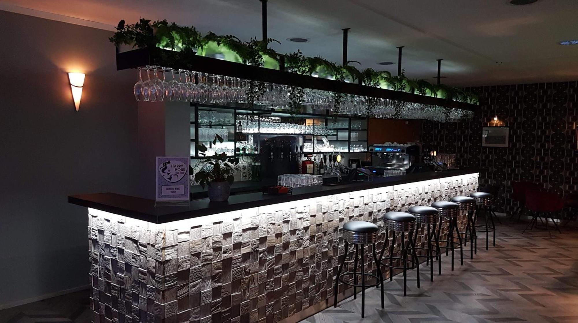 Hotel Valaskjalf Егилстадир Екстериор снимка