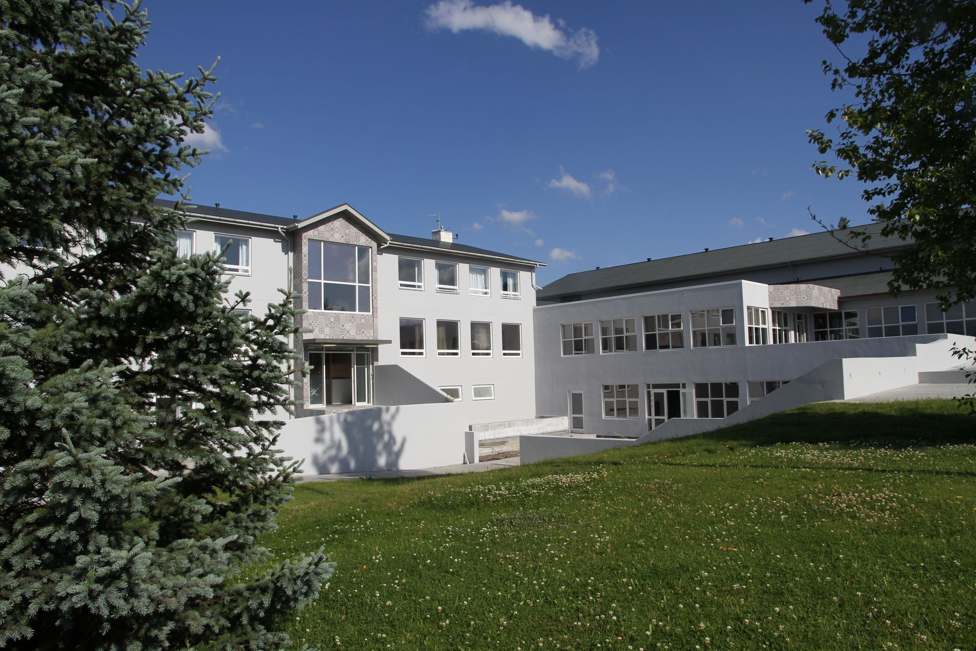 Hotel Valaskjalf Егилстадир Екстериор снимка